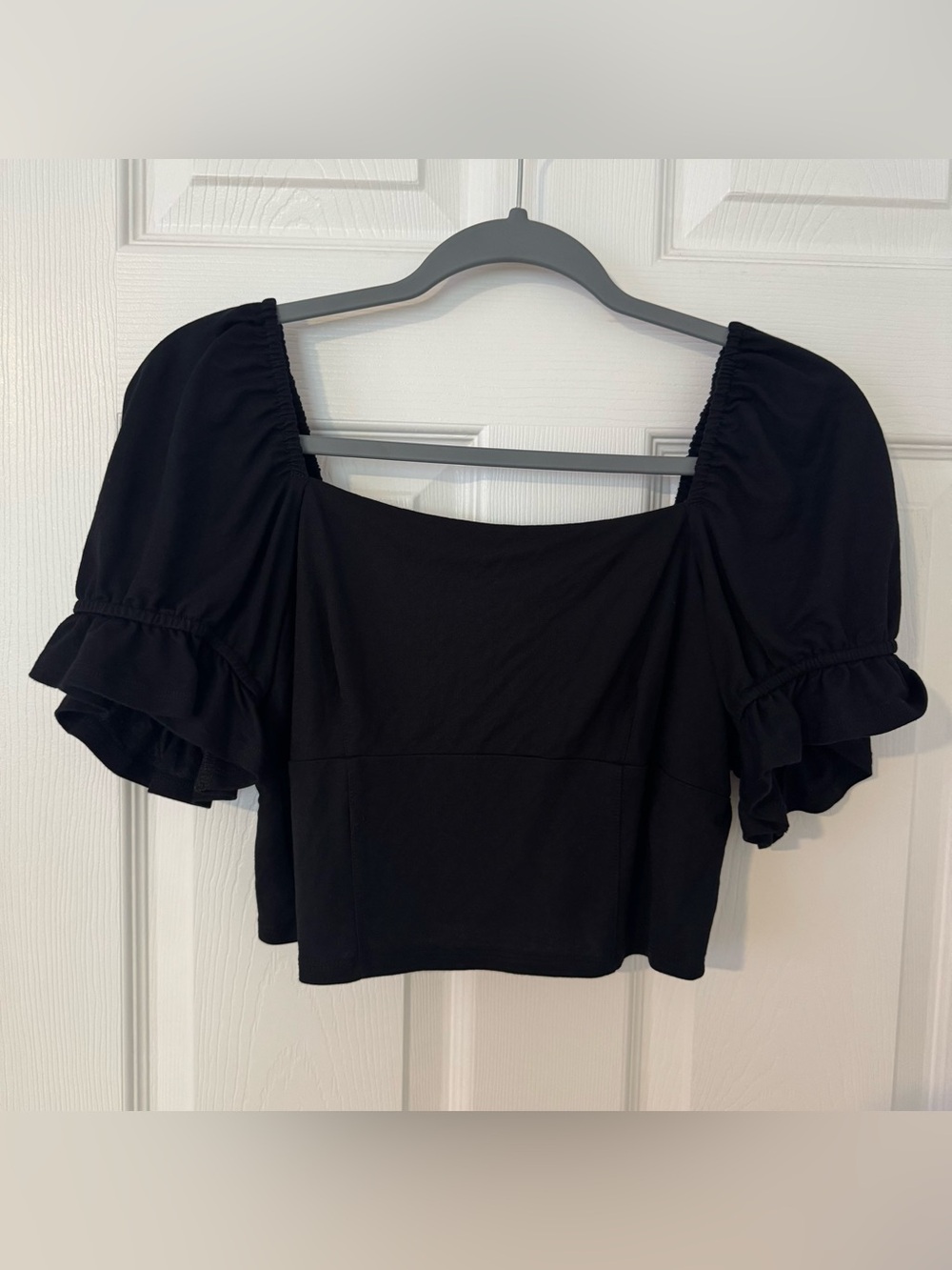 Women's Black Square Neck Crop Top with Ruffled Puff Sleeves